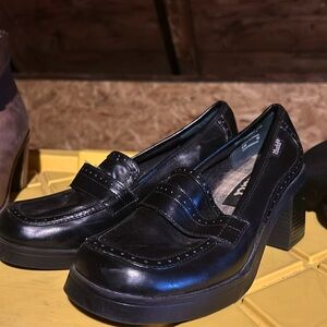 MUDD chunky loafer heels